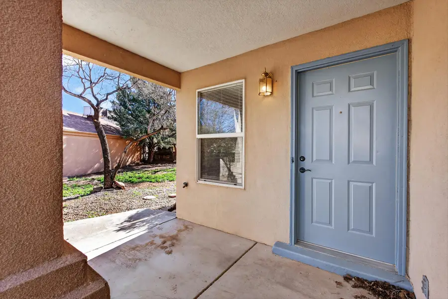 500 Little Wings Loop Sw, Los Lunas, NM 87031 - #3