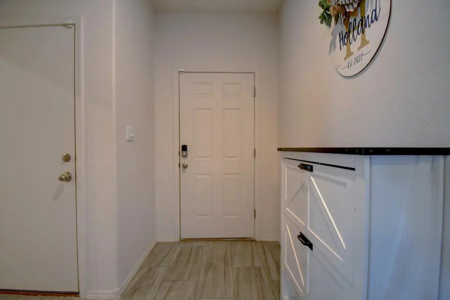 1043 Vallecito Loop Nw, Los Lunas, NM 87031 - #2