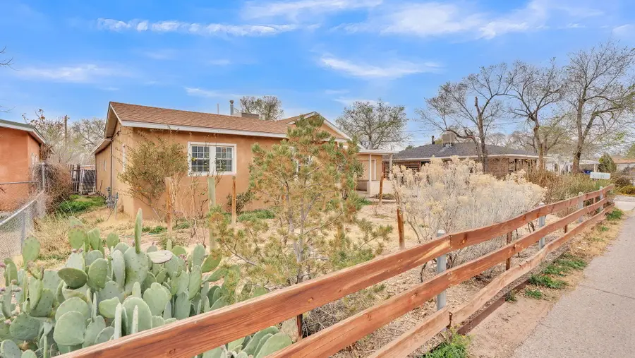 1046 Mcmullen Drive Nw, Albuquerque, NM 87107 - #2