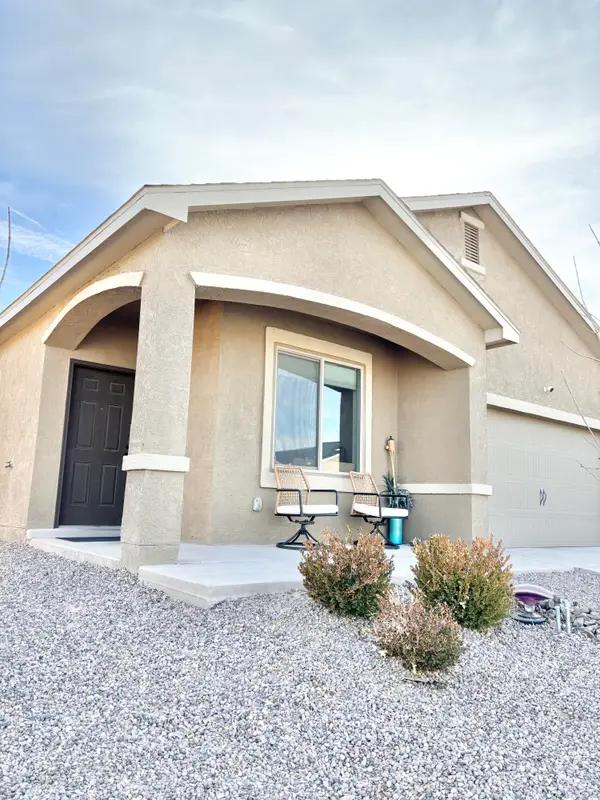 3413 N Oregon Trail Road Ne, Rio Rancho, NM 87144