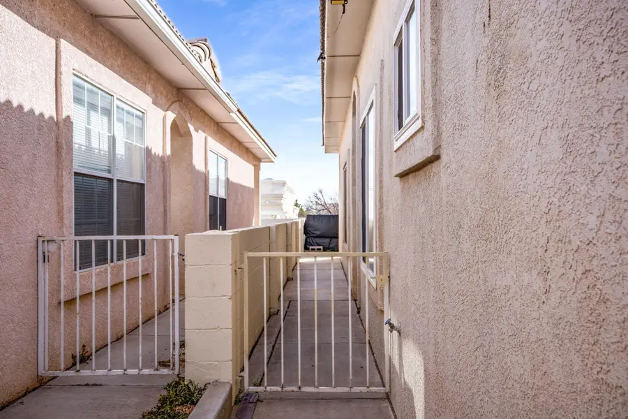 3042 Copper Creek Road Se, Rio Rancho, NM 87124 - #3