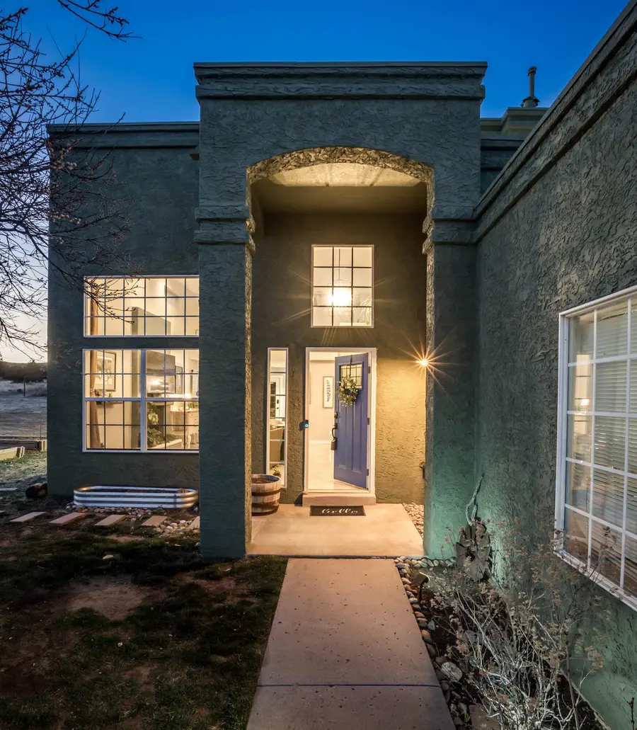 711 Tierra Alegre Court, Tijeras, NM 87059 - #3