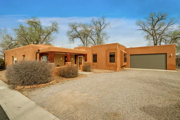 2401 Kestrel Court Nw, Albuquerque, NM 87107