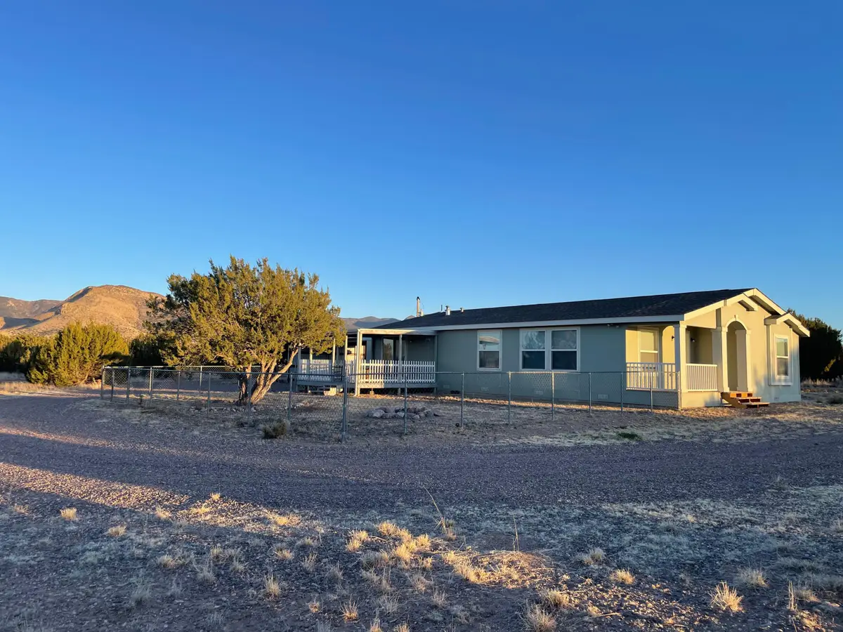 34 Longhorn Road, Magdalena, NM 87825 - #1