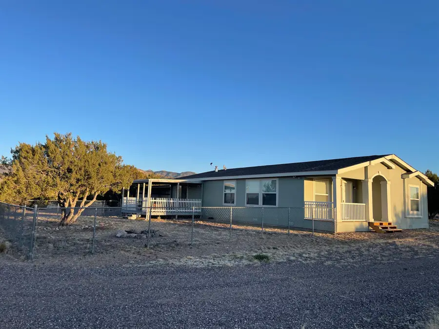 34 Longhorn Road, Magdalena, NM 87825 - #2