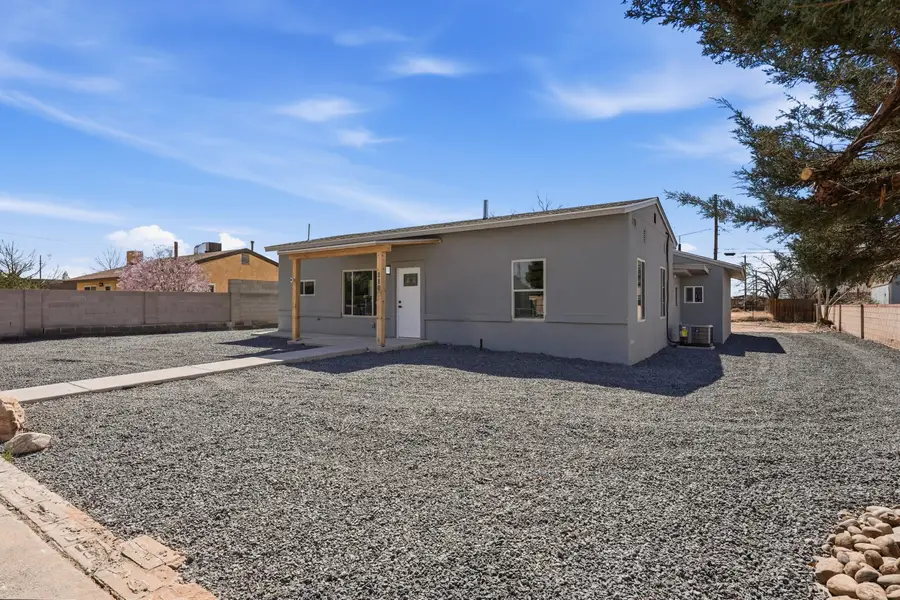 110 Tyrone Avenue Nw, Albuquerque, NM 87107 - #2
