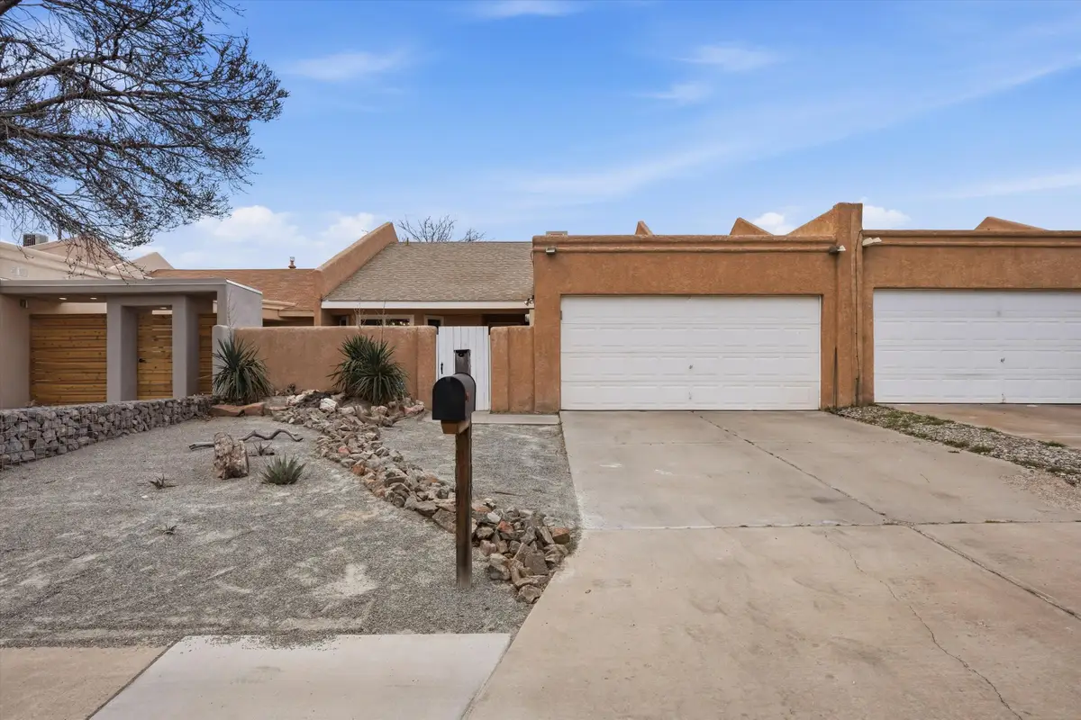 4608 Fairfax Drive Nw, Albuquerque, NM 87114 - #1