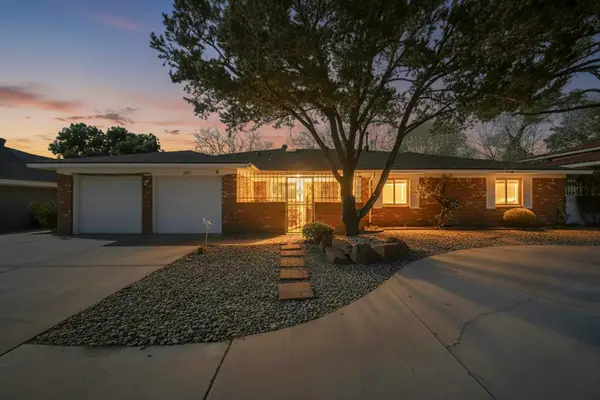 4909 Phyllis Street Ne, Albuquerque, NM 87109