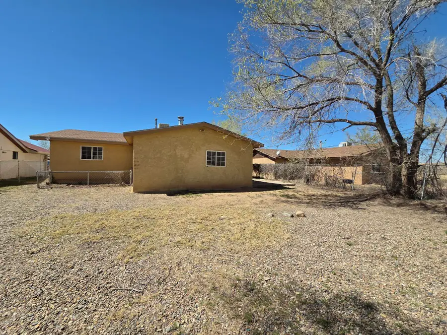219 Rosedale Circle, Belen, NM 87002 - #2
