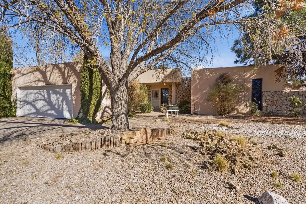 6908 Wildwood Court Ne, Albuquerque, NM 87111 - #1