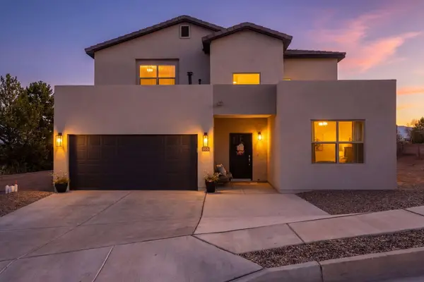 10516 Olympic Street Nw, Albuquerque, NM 87114