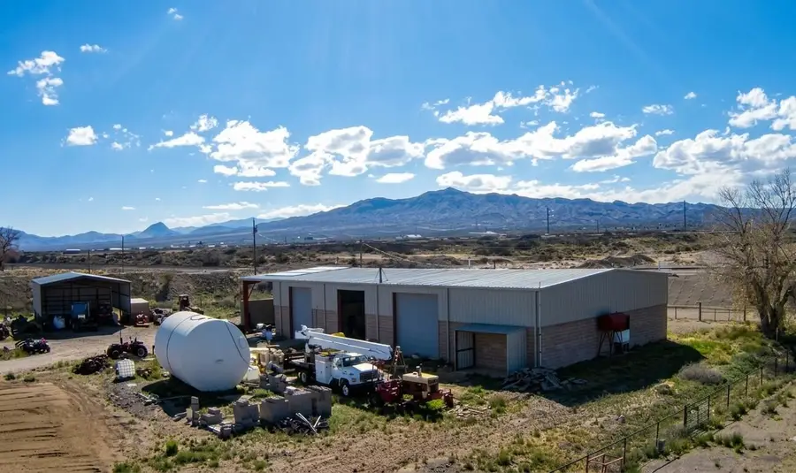 4 Hemingway Loop, San Acacia, NM 87831 - #3