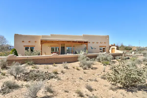 1701 Nez Perce Loop Ne, Rio Rancho, NM 87144