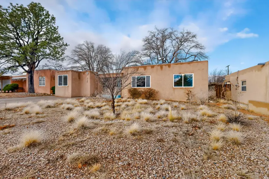 725 Monroe Street Ne, Albuquerque, NM 87111 - #3