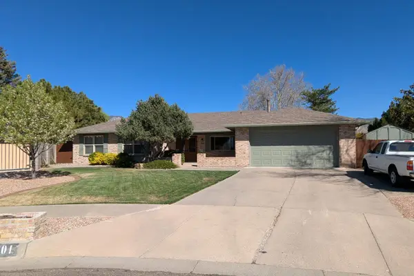 5901 Los Hermanos Court Ne, Albuquerque, NM 87111