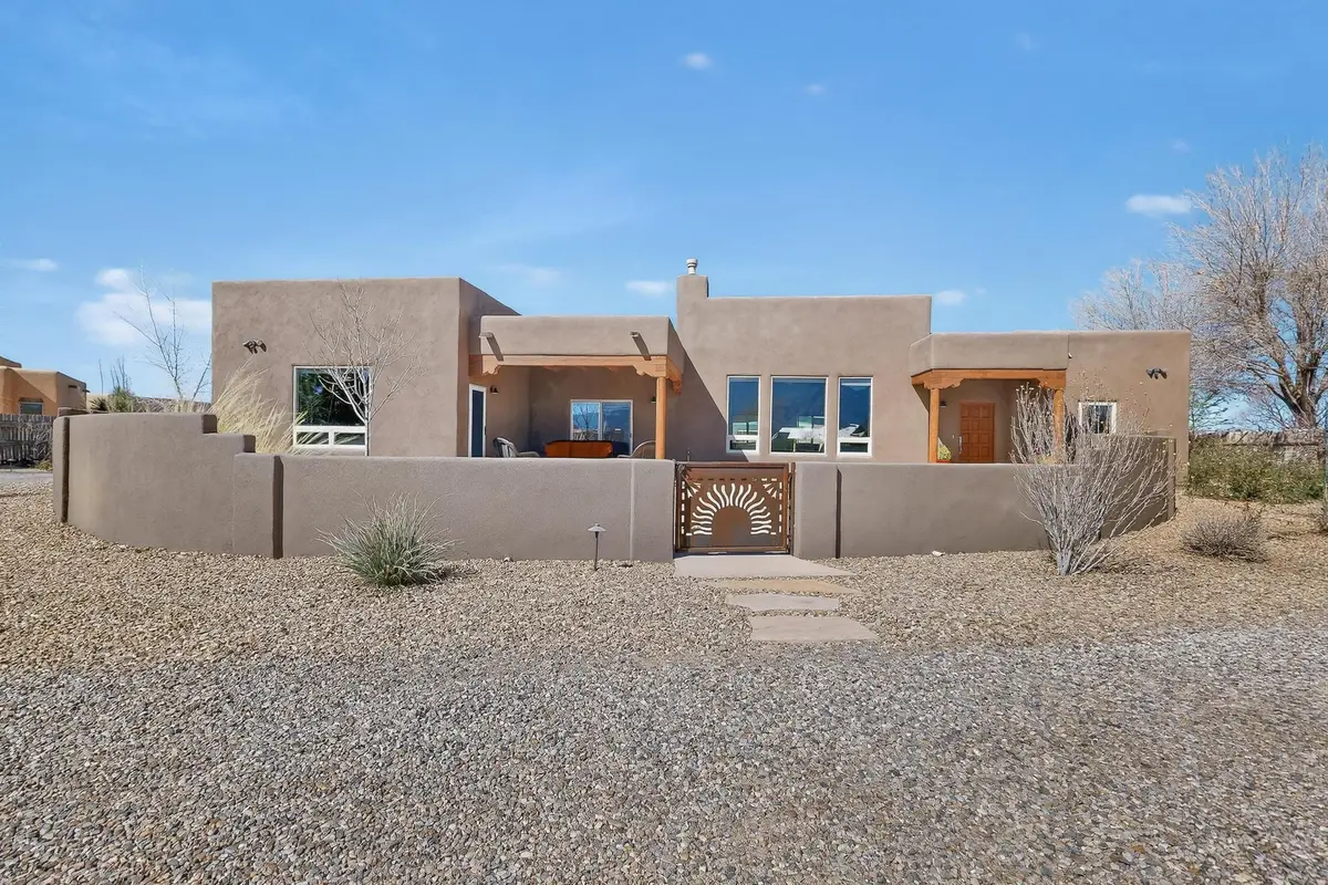 117 Doolittle Road, Corrales, NM 87048 - #1