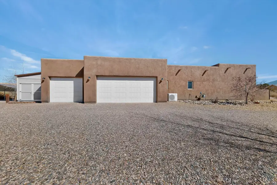 117 Doolittle Road, Corrales, NM 87048 - #3