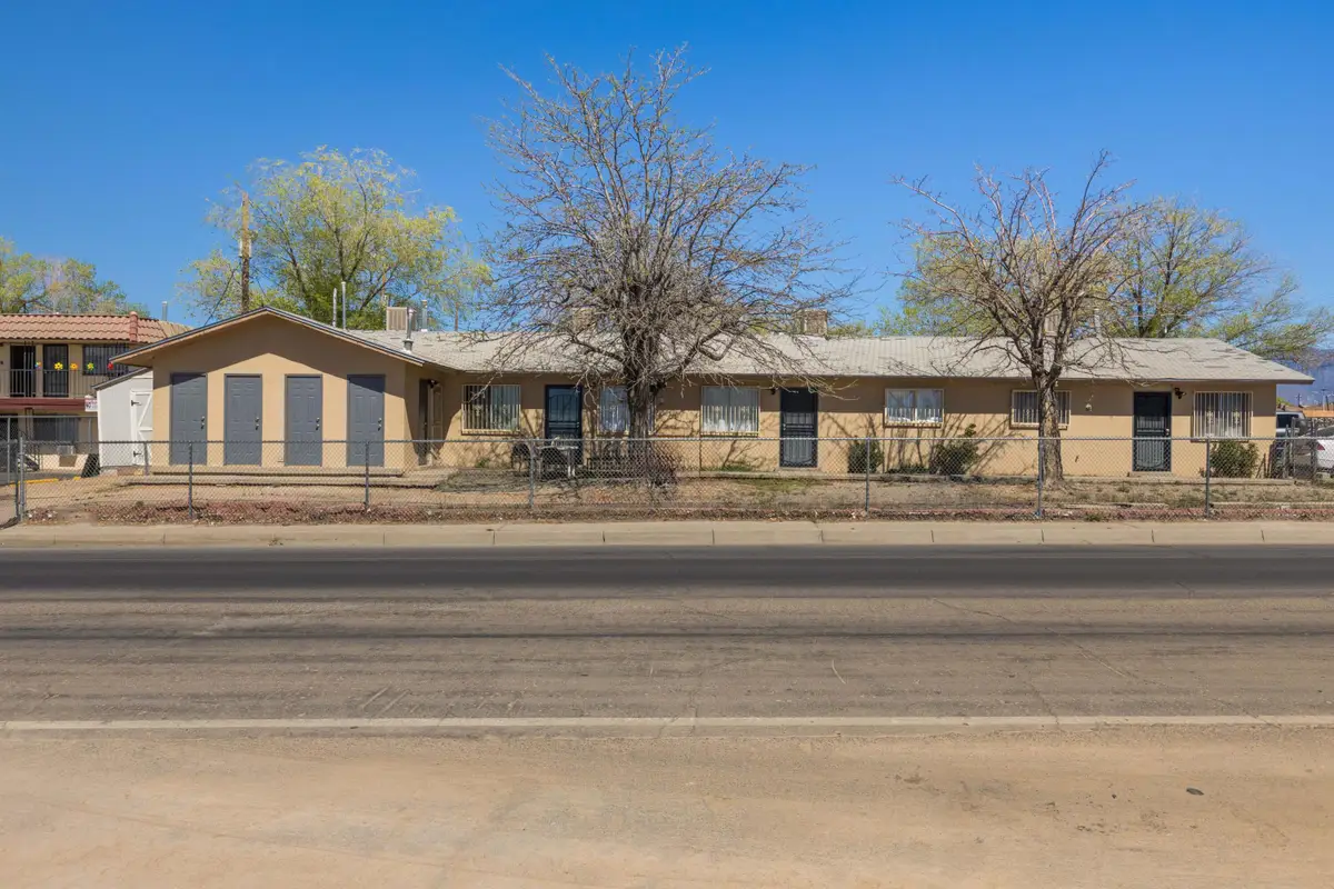 545 Dallas Street Se, Albuquerque, NM 87108 - #1