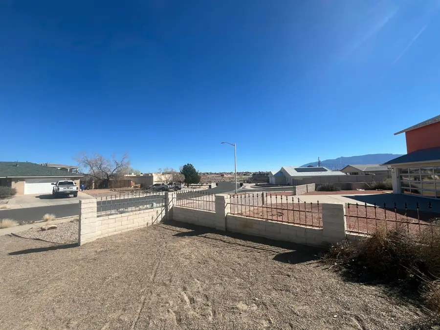 4812 Benton Avenue Nw, Albuquerque, NM 87114 - #2