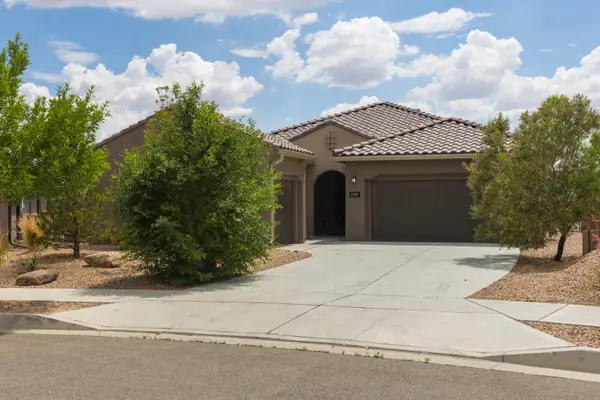 2729 Kings Canyon Loop Ne, Rio Rancho, NM 87144