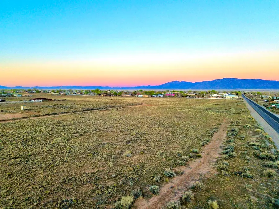1013035493277000000 Van Camp Boulevard, Los Lunas, NM 87031 - #2