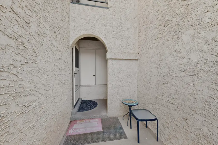 823 Country Club Drive Se #APT 1B, Albuquerque, NM 87124 - #3