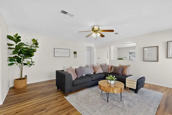 7609 Prairie Falcon Avenue Nw, Albuquerque, NM 87114