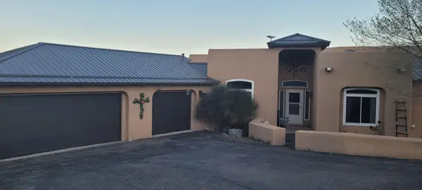 36 Western Saddle Drive, Tijeras, NM 87059