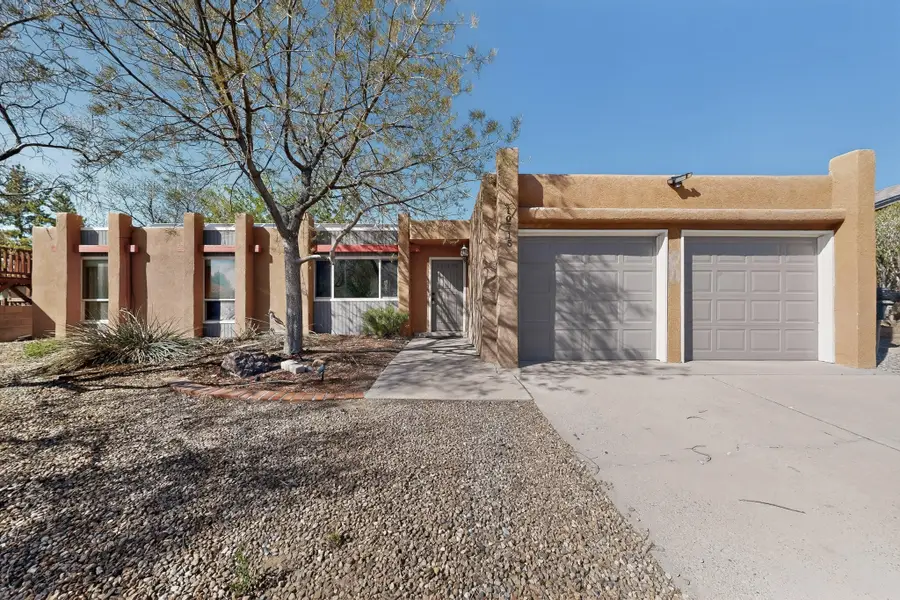 10715 Kielich Avenue Ne, Albuquerque, NM 87111 - #3