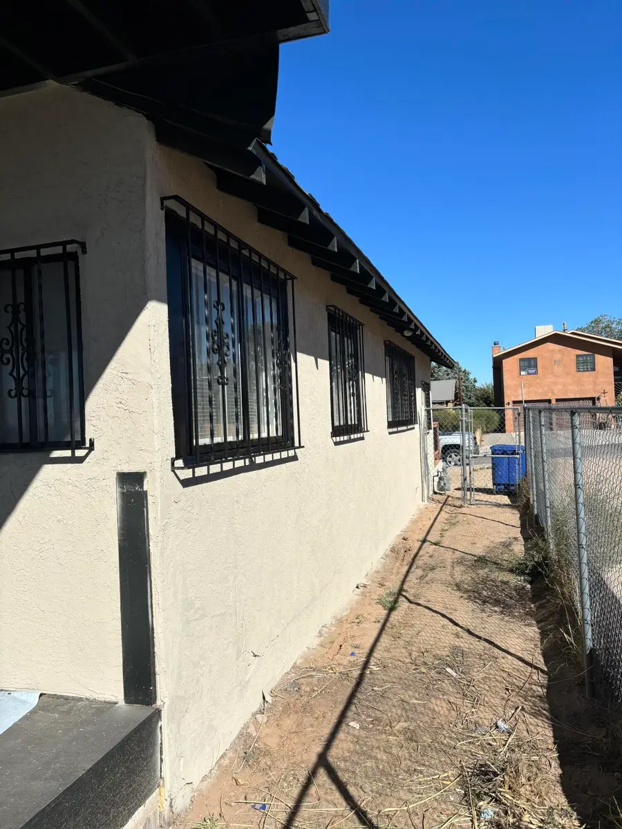 1928 Sunshine Terrace Se, Albuquerque, NM 87106 - #3