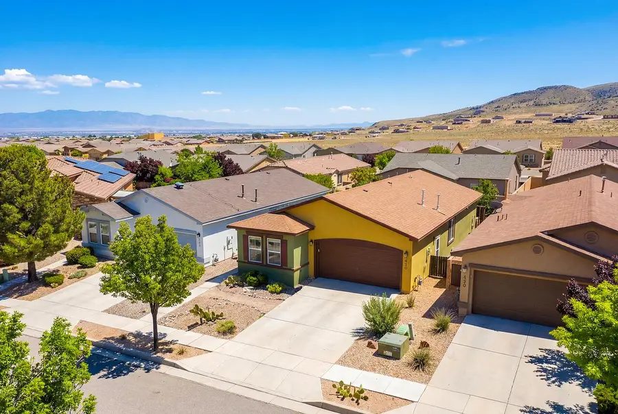 470 Zuni River Circle Sw, Los Lunas, NM 87031 - #2