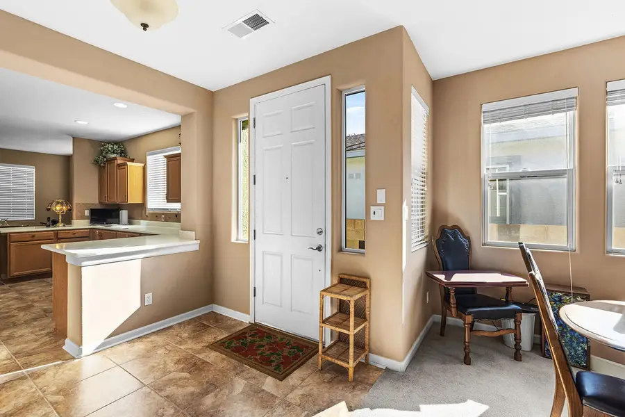 470 Zuni River Circle Sw, Los Lunas, NM 87031 - #3