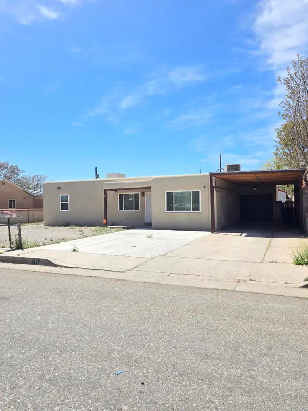 421 57th Street Sw, Albuquerque, NM 87121
