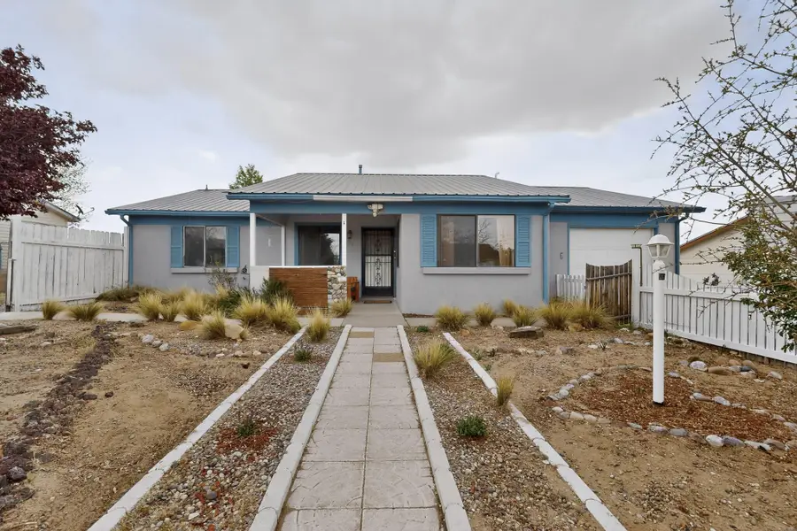 574 Apache Loop Sw, Rio Rancho, NM 87124 - #2