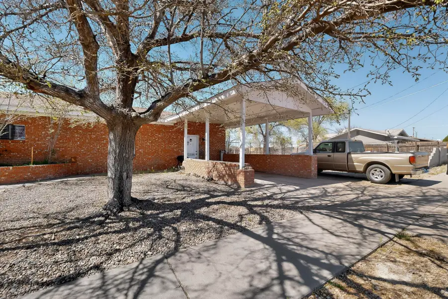 607 & 609 N 6th Street, Belen, NM 87002 - #2