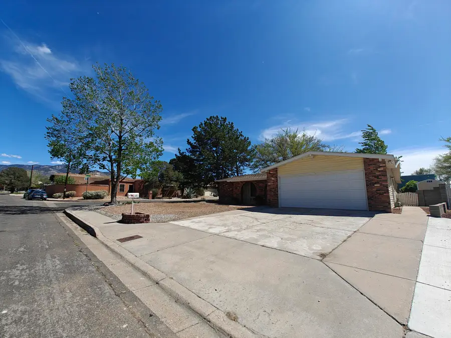 9216 Hilton Place Ne, Albuquerque, NM 87111 - #3