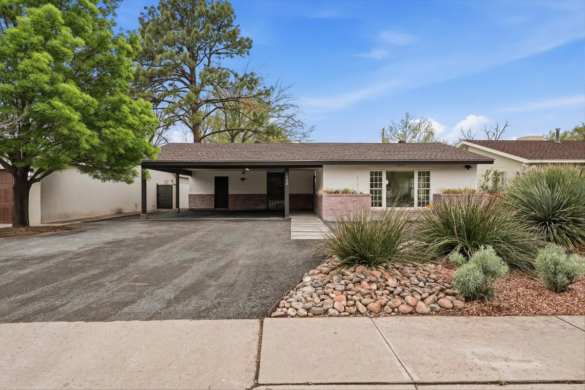 1522 San Patricio Avenue Sw, Albuquerque, NM 87104 - #1