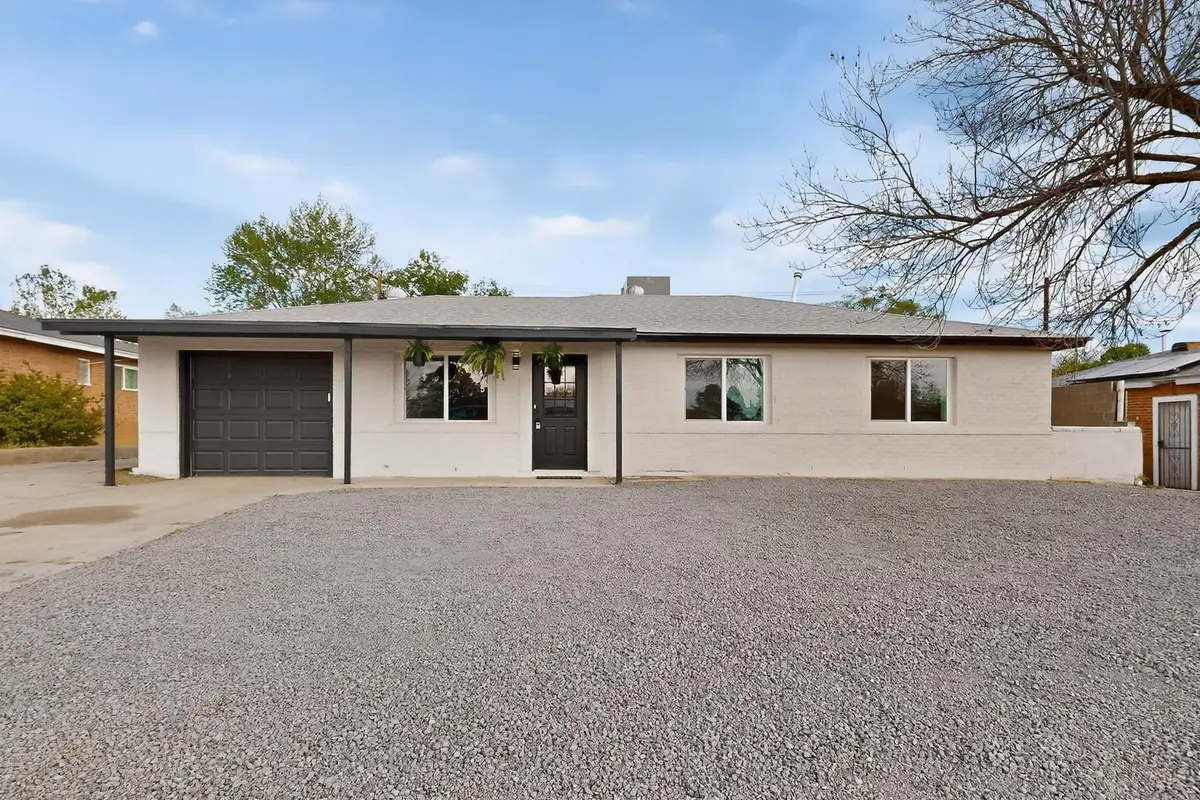 2032 Vermont Street Ne, Albuquerque, NM 87110 - #1