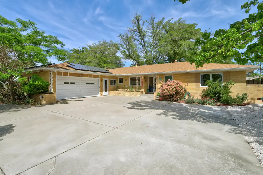 1300 Dakota Street Ne, Albuquerque, NM 87110 - #2