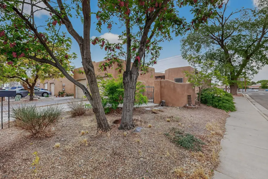 6049 Alamosa Way Nw, Albuquerque, NM 87107 - #2