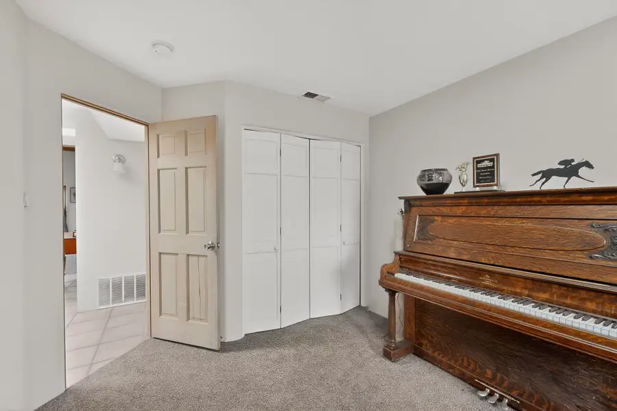 6049 Alamosa Way Nw, Albuquerque, NM 87107 - #3