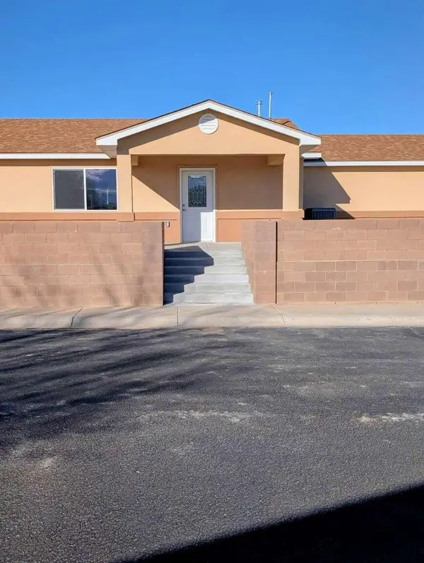323 Sunrise Bluffs Drive, Belen, NM 87002