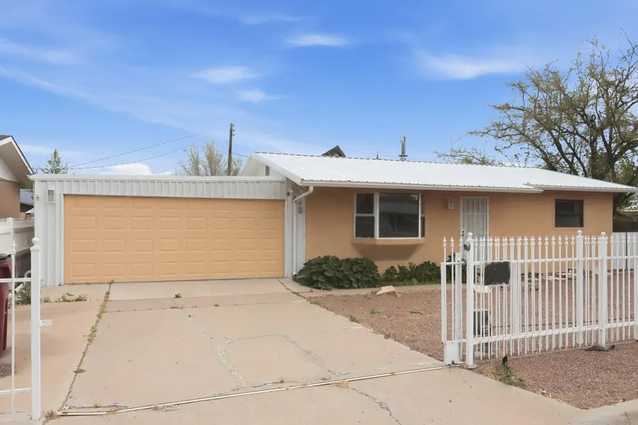 620 S 11th Street, Belen, NM 87002 - #2