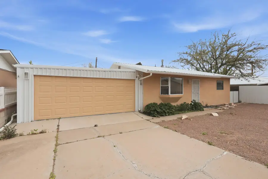 620 S 11th Street, Belen, NM 87002 - #3