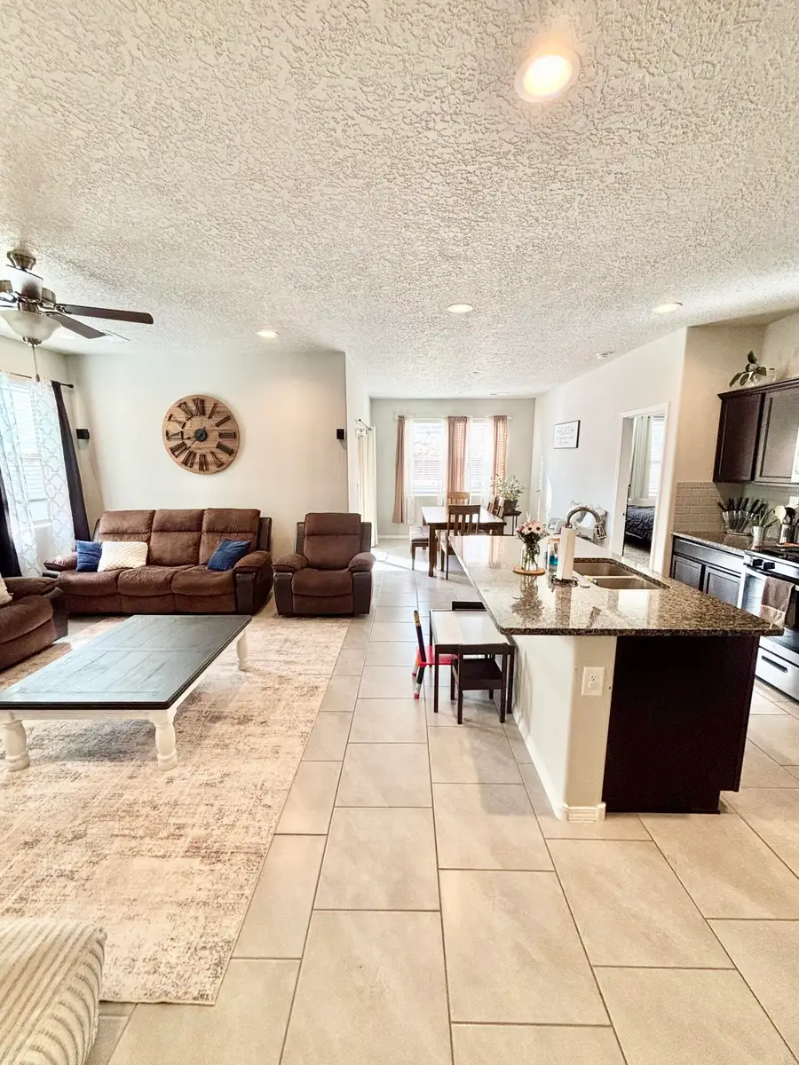 1741 Nicho Court Nw, Los Lunas, NM 87031 - #3