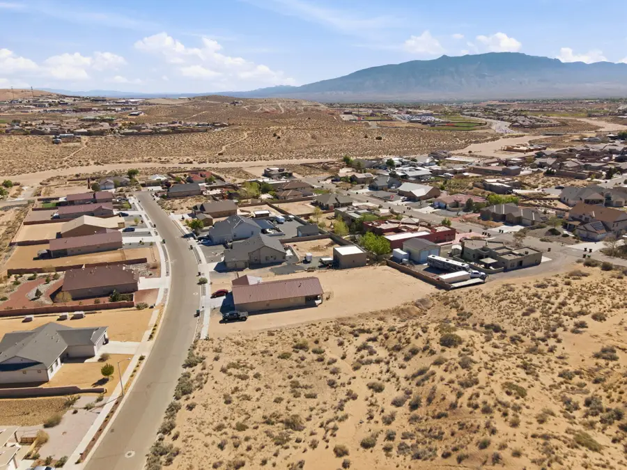 2502 Istle Road Ne, Rio Rancho, NM 87124 - #2