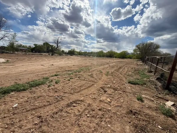 310 Santo Nino Lane #B, Espanola, NM 87532