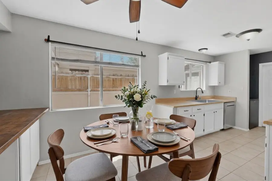 1348 Lil Avenue Ne, Rio Rancho, NM 87144 - #3