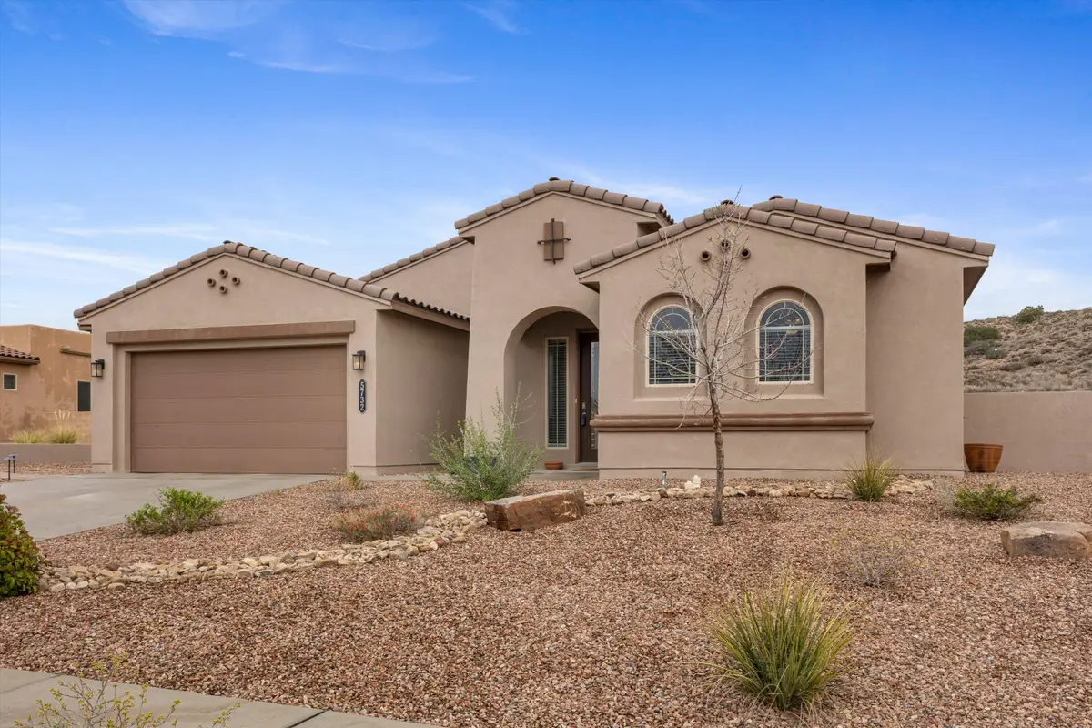 5732 Pikes Peak Loop Ne, Rio Rancho, NM 87144 - #1