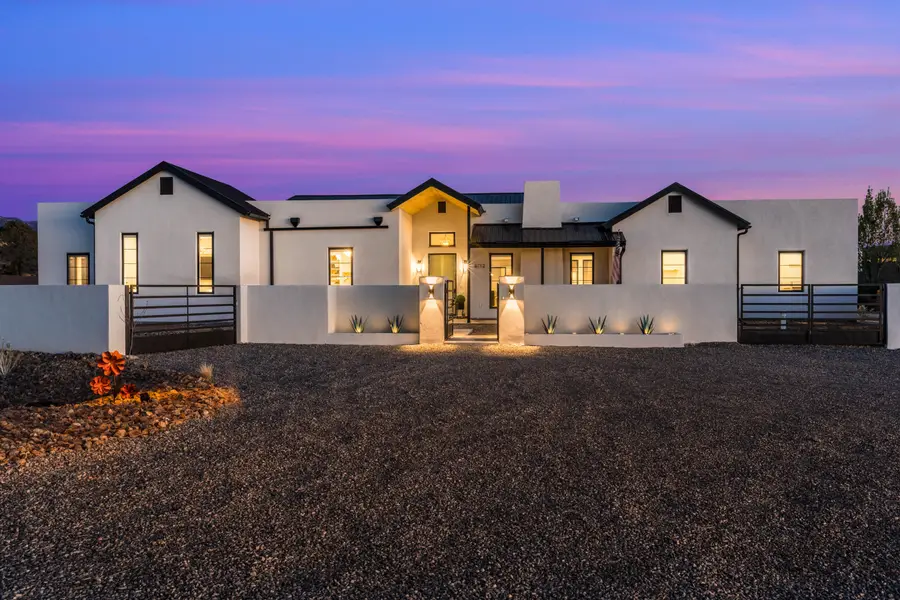 8712 Eagle Rock Avenue Ne, Albuquerque, NM 87122 - #2